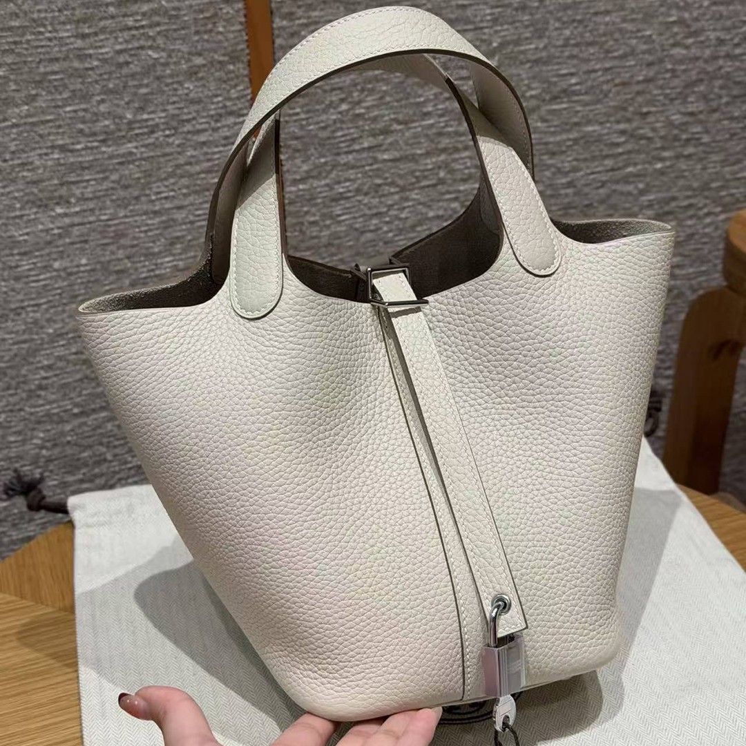 Hermes Picotin Lock 18 CM Bag Handmade In Taurillon Clemence Leather Silver Hardware 10 Craie