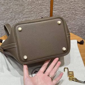 Hermes Picotin Lock 18 CM Bag Handmade In Taurillon Clemence Leather Gold Hardware 18 Etoupe - Image 16
