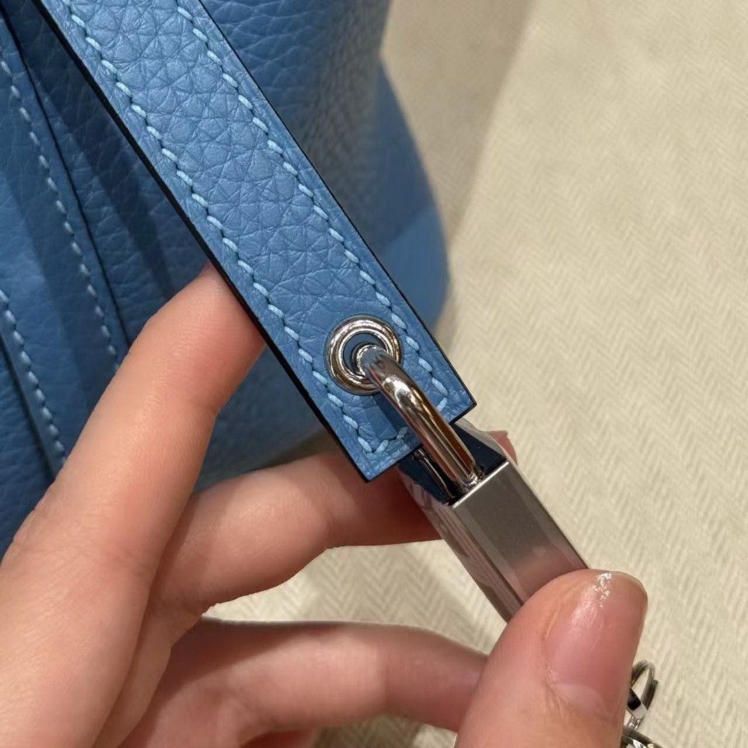 Hermes Picotin Lock 18 CM Bag Handmade In Taurillon Clemence Leather Silver Hardware 2T Blue Paradis - Image 10