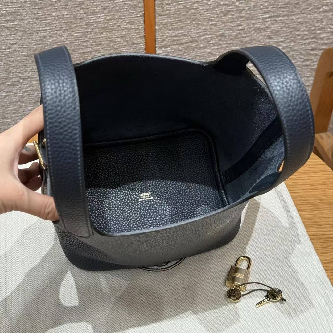 Hermes Picotin Lock 18 CM Bag Handmade In Taurillon Clemence Leather Gold Hardware 2z Blue Nuit - Image 12