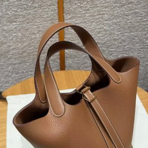 Hermes Picotin Lock 18 CM Bag Handmade In Taurillon Clemence Leather Gold Hardware 37 Gold - Image 10