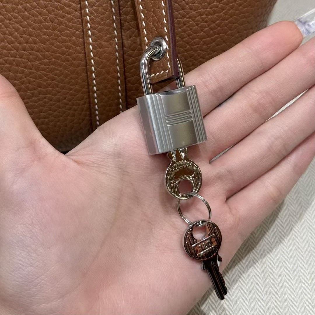 Hermes Picotin Lock 18 CM Bag Handmade In Taurillon Clemence Leather Silver Hardware 37 Gold - Image 10