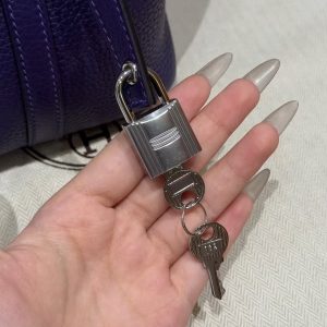 Hermes Picotin Lock 18 CM Bag Handmade In Taurillon Clemence Leather Silver Hardware 3W Prunoir - Image 12