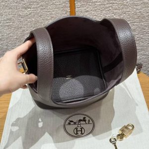 Hermes Picotin Lock 18 CM Bag Handmade In Taurillon Clemence Leather Gold Hardware 47 Chocolate - Image 14