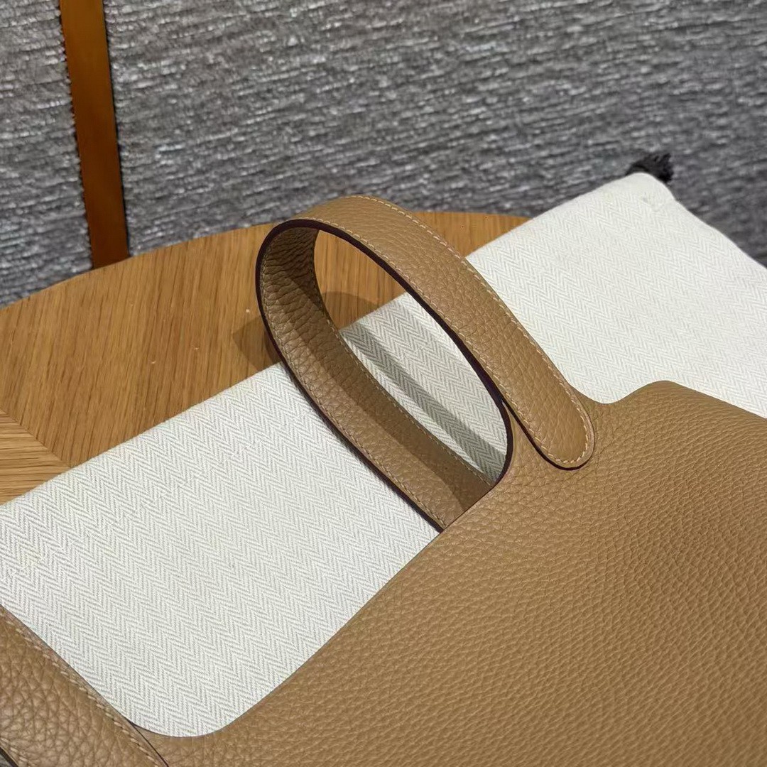 Hermes Picotin Lock 18 CM Bag Handmade In Taurillon Clemence Leather Gold Hardware 4B Biscuit - Image 7