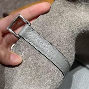 Hermes Picotin Lock 18 CM Bag Handmade In Taurillon Clemence Leather Silver Hardware 4Z Gris Mouette - Image 16