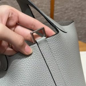 Hermes Picotin Lock 18 CM Bag Handmade In Taurillon Clemence Leather Silver Hardware 4Z Gris Mouette - Image 8