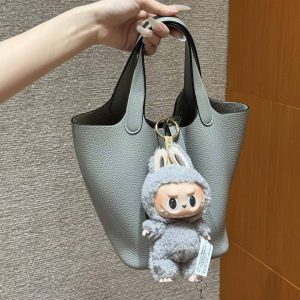 Hermes Picotin Lock 18 CM Bag Handmade In Taurillon Clemence Leather Silver Hardware 4Z Gris Mouette - Image 4