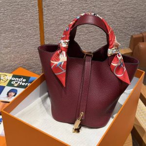 Hermes Picotin Lock 18 CM Bag Handmade In Taurillon Clemence Leather Gold Hardware 55 Rouge H - Image 5