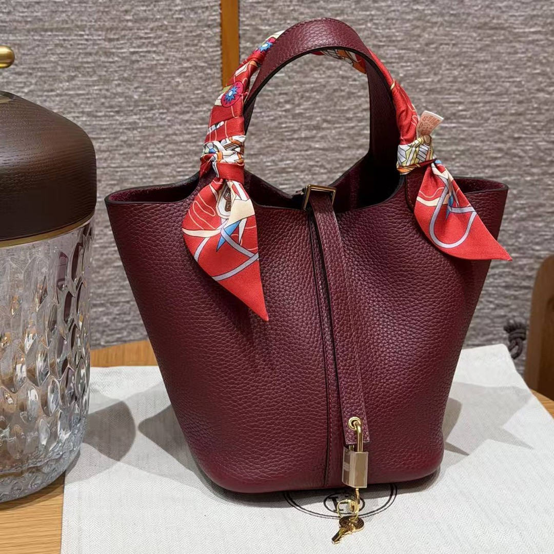 Hermes Picotin Lock 18 CM Bag Handmade In Taurillon Clemence Leather Gold Hardware 55 Rouge H - Image 3