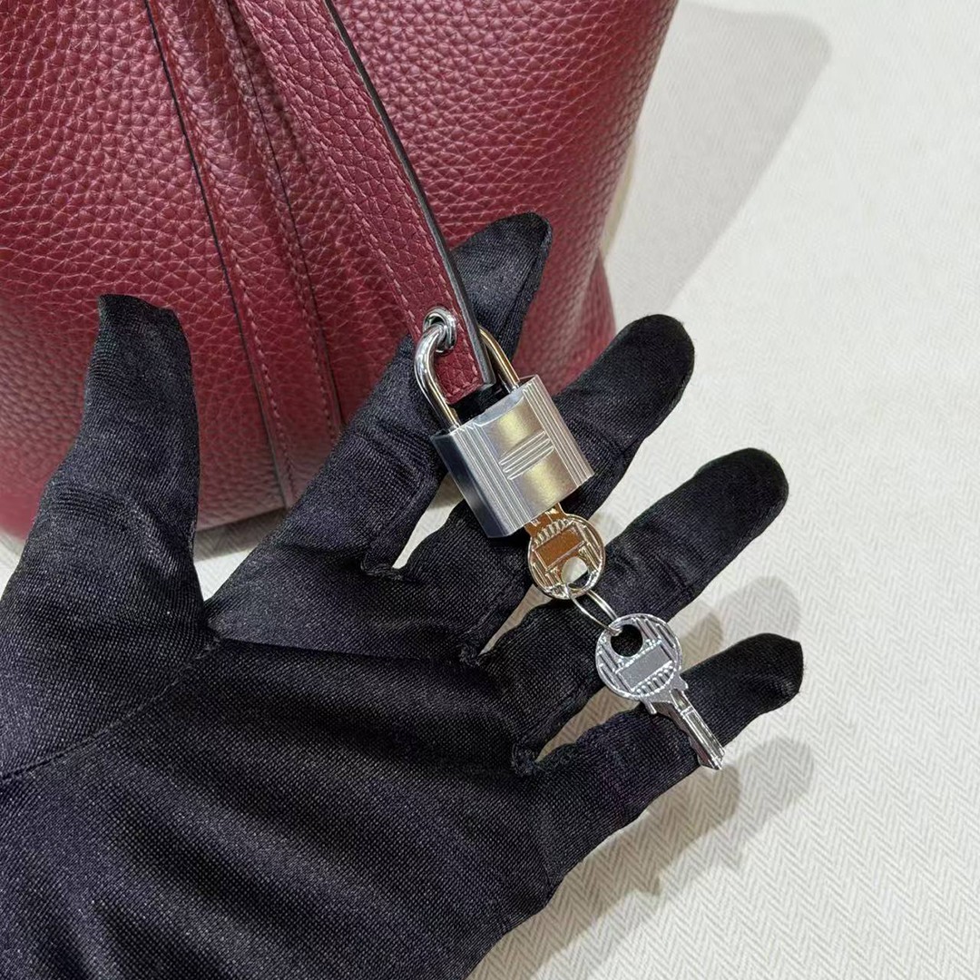 Hermes Picotin Lock 18 CM Bag Handmade In Taurillon Clemence Leather Silver Hardware 55 Rouge H - Image 15