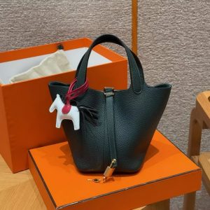 Hermes Picotin Lock 18 CM Bag Handmade In Taurillon Clemence Leather Gold Hardware 67 Vert Fonce - Image 4