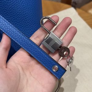 Hermes Picotin Lock 18 CM Bag Handmade In Taurillon Clemence Leather Silver Hardware 71 Bleu France - Image 3