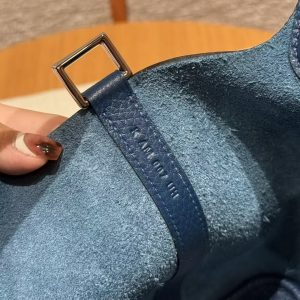 Hermes Picotin Lock 18 CM Bag Handmade In Taurillon Clemence Leather Silver Hardware 7P Bleu De Prusse - Image 11