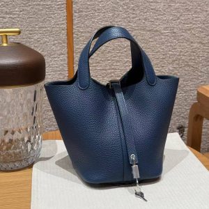Hermes Picotin Lock 18 CM Bag Handmade In Taurillon Clemence Leather Silver Hardware 7P Bleu De Prusse - Image 6