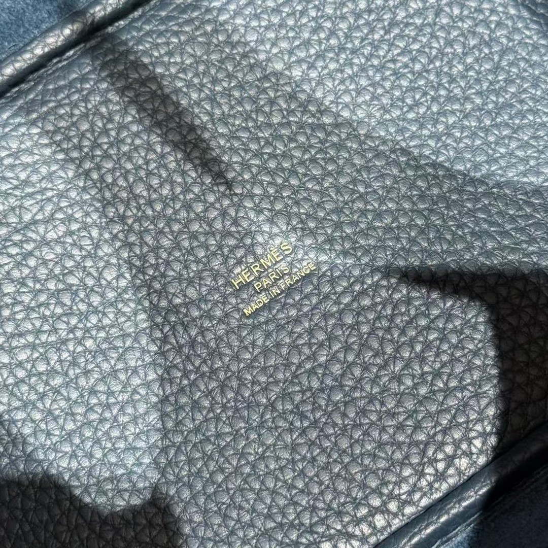 Hermes Picotin Lock 18 CM Bag Handmade In Taurillon Clemence Leather Gold Hardware 7P Blue Presse - Image 12