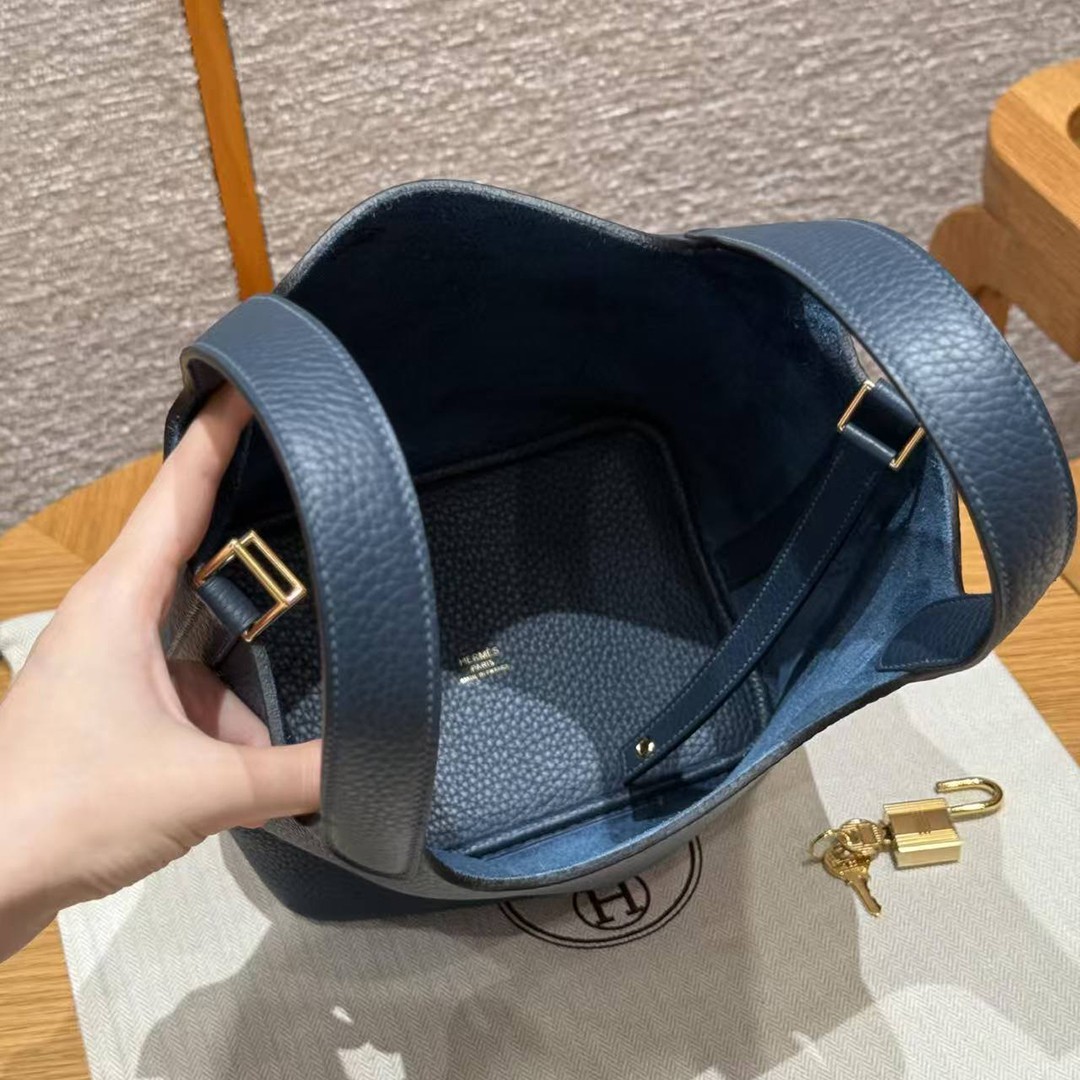 Hermes Picotin Lock 18 CM Bag Handmade In Taurillon Clemence Leather Gold Hardware 7P Blue Presse - Image 10