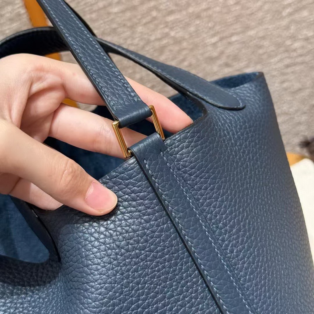 Hermes Picotin Lock 18 CM Bag Handmade In Taurillon Clemence Leather Gold Hardware 7P Blue Presse - Image 6