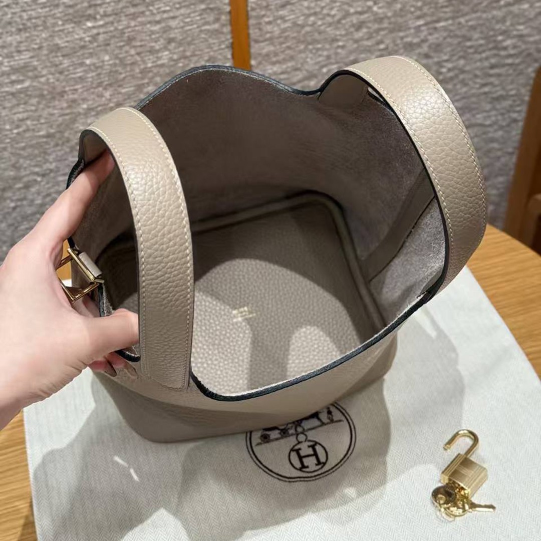 Hermes Picotin Lock 18 CM Bag Handmade In Taurillon Clemence Leather Gold Hardware 81 Gris Tourtlle - Image 15