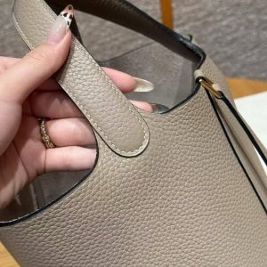 Hermes Picotin Lock 18 CM Bag Handmade In Taurillon Clemence Leather Gold Hardware 81 Gris Tourtlle - Image 6