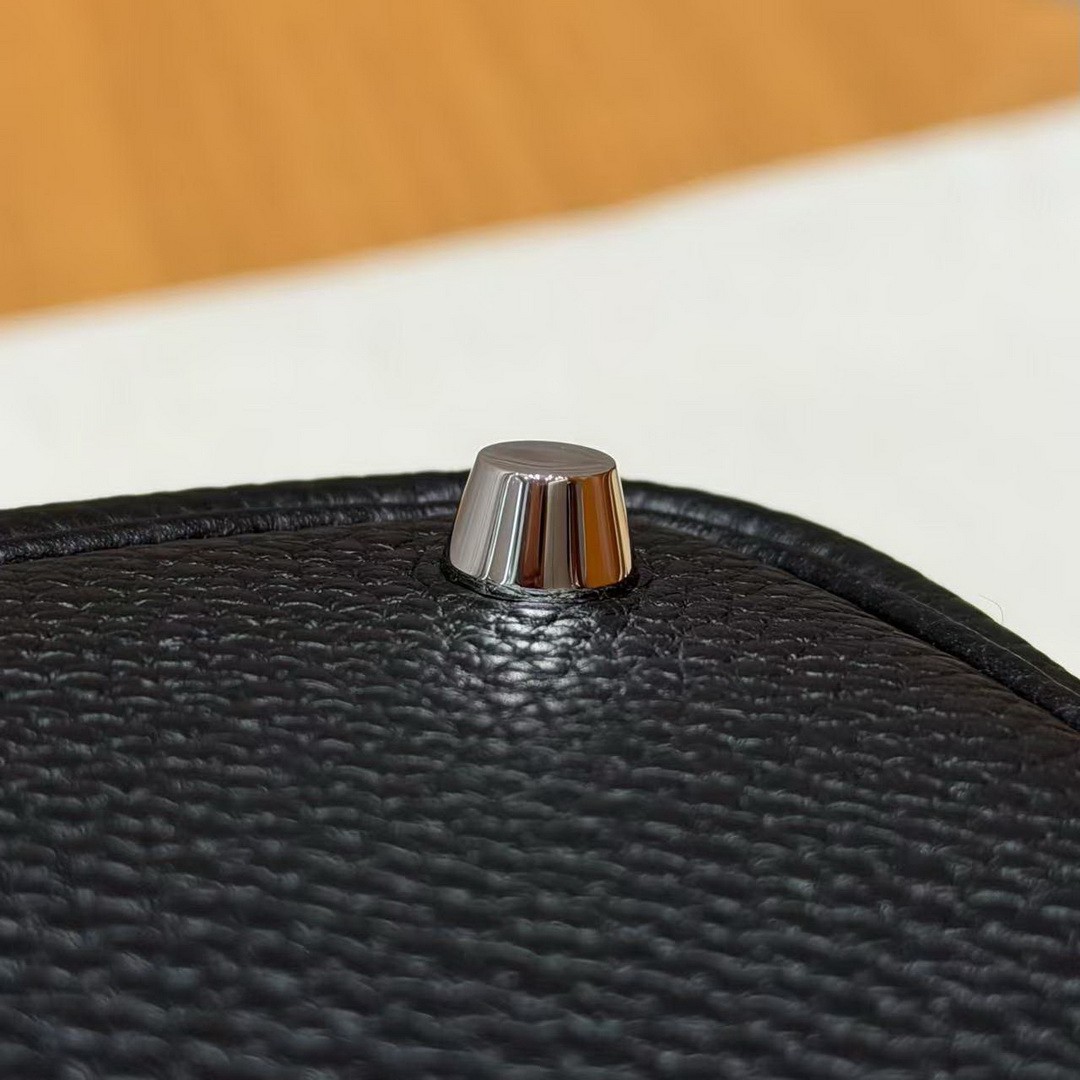 Hermes Picotin Lock 18 CM Bag Handmade In Taurillon Clemence Leather Silver Hardware 89 Noir - Image 4