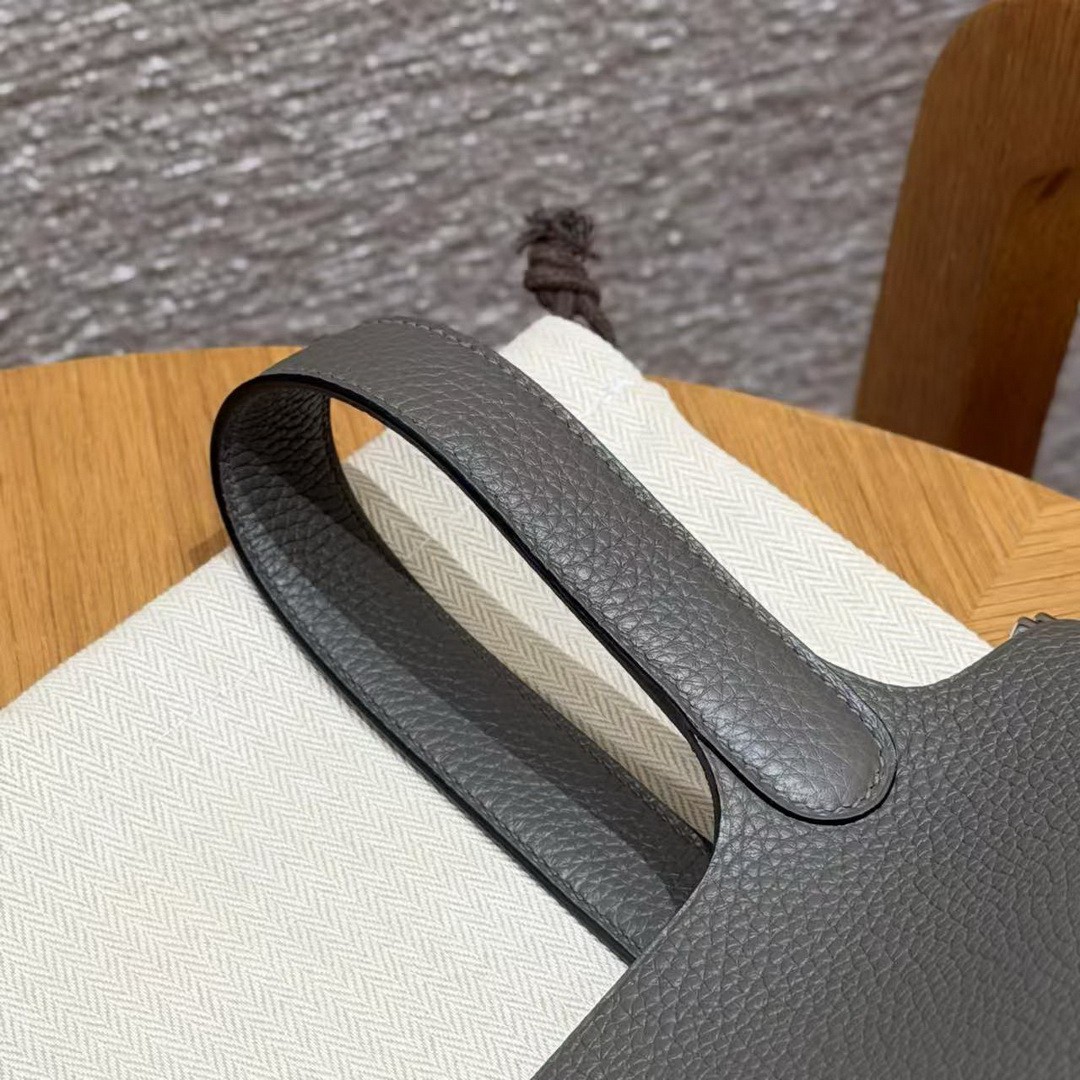 Hermes Picotin Lock 18 CM Bag Handmade In Taurillon Clemence Leather Silver Hardware 8F Etain - Image 4