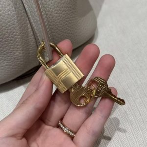 Hermes Picotin Lock 18 CM Bag Handmade In Taurillon Clemence Leather Gold Hardware 8L Beton - Image 8