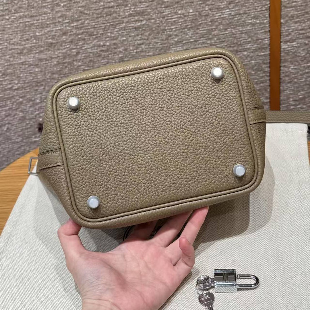 Hermes Picotin Lock 18 CM Bag Handmade In Taurillon Clemence Leather Silver Hardware 8Q Beige Marfa - Image 19