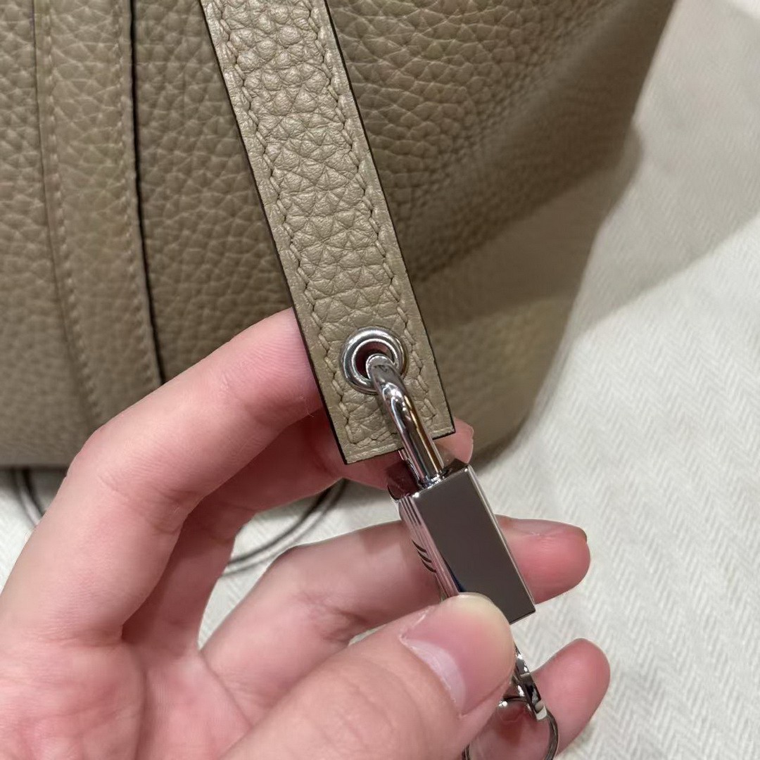 Hermes Picotin Lock 18 CM Bag Handmade In Taurillon Clemence Leather Silver Hardware 8Q Beige Marfa - Image 15