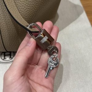 Hermes Picotin Lock 18 CM Bag Handmade In Taurillon Clemence Leather Silver Hardware 8Q Beige Marfa - Image 14