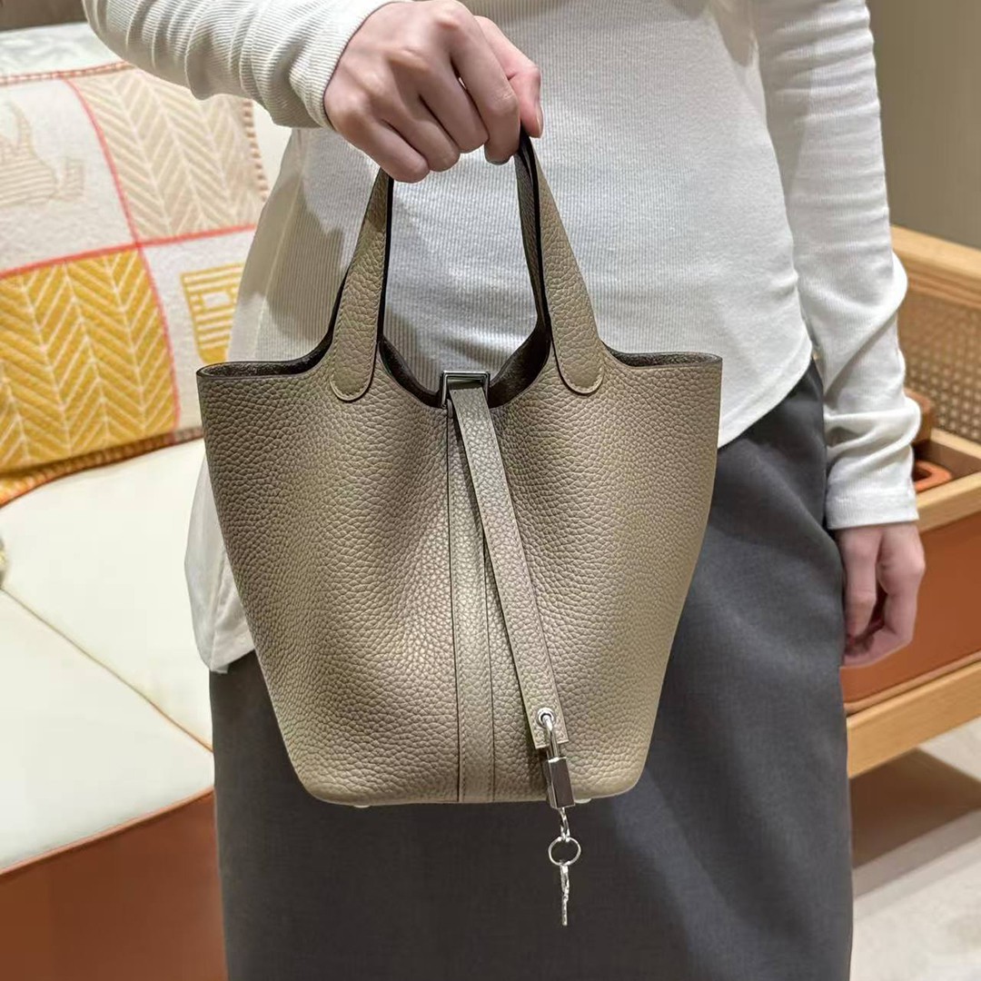 Hermes Picotin Lock 18 CM Bag Handmade In Taurillon Clemence Leather Silver Hardware 8Q Beige Marfa - Image 4