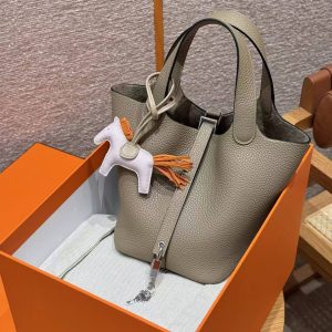 Hermes Picotin Lock 18 CM Bag Handmade In Taurillon Clemence Leather Silver Hardware 8Q Beige Marfa - Image 3