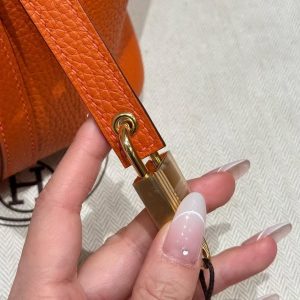 Hermes Picotin Lock 18 CM Bag Handmade In Taurillon Clemence Leather Gold Hardware 93 Orange - Image 5