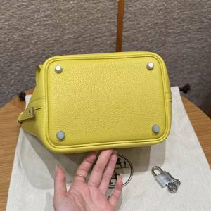 Hermes Picotin Lock 18 CM Bag Handmade In Taurillon Clemence Leather Silver Hardware 9R Lime - Image 14