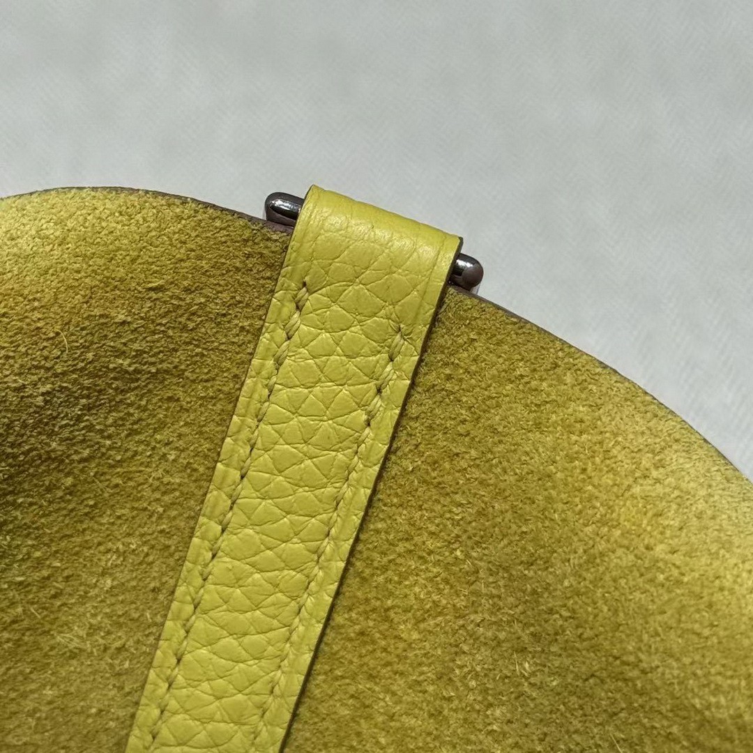 Hermes Picotin Lock 18 CM Bag Handmade In Taurillon Clemence Leather Silver Hardware 9R Lime - Image 12