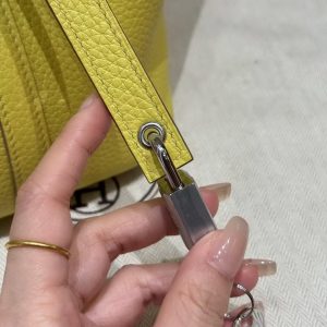Hermes Picotin Lock 18 CM Bag Handmade In Taurillon Clemence Leather Silver Hardware 9R Lime - Image 6