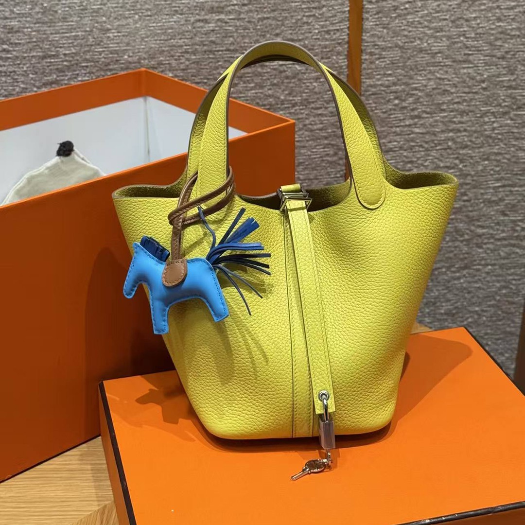 Hermes Picotin Lock 18 CM Bag Handmade In Taurillon Clemence Leather Silver Hardware 9R Lime - Image 3