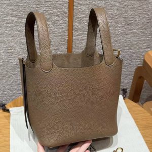 Hermes Picotin Lock 18 CM Bag Handmade In Taurillon Clemence Leather Gold Hardware Do Beige de Weimar - Image 2