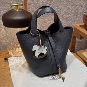 Hermes Picotin Lock 18 CM Bag Handmade In Taurillon Clemence Leather Gold Hardware H0 Girs Misty - Image 9