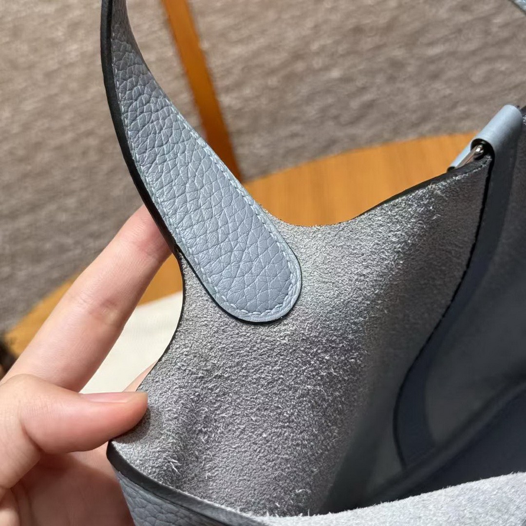 Hermes Picotin Lock 18 CM Bag Handmade In Taurillon Clemence Leather Silver Hardware J7 Blue Lin - Image 7