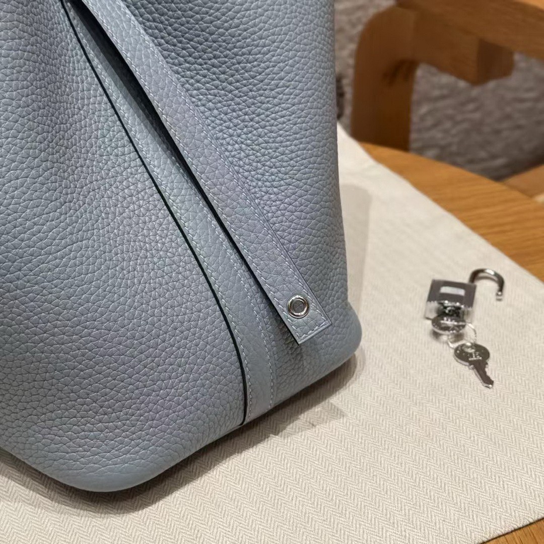 Hermes Picotin Lock 18 CM Bag Handmade In Taurillon Clemence Leather Silver Hardware J7 Blue Lin - Image 6