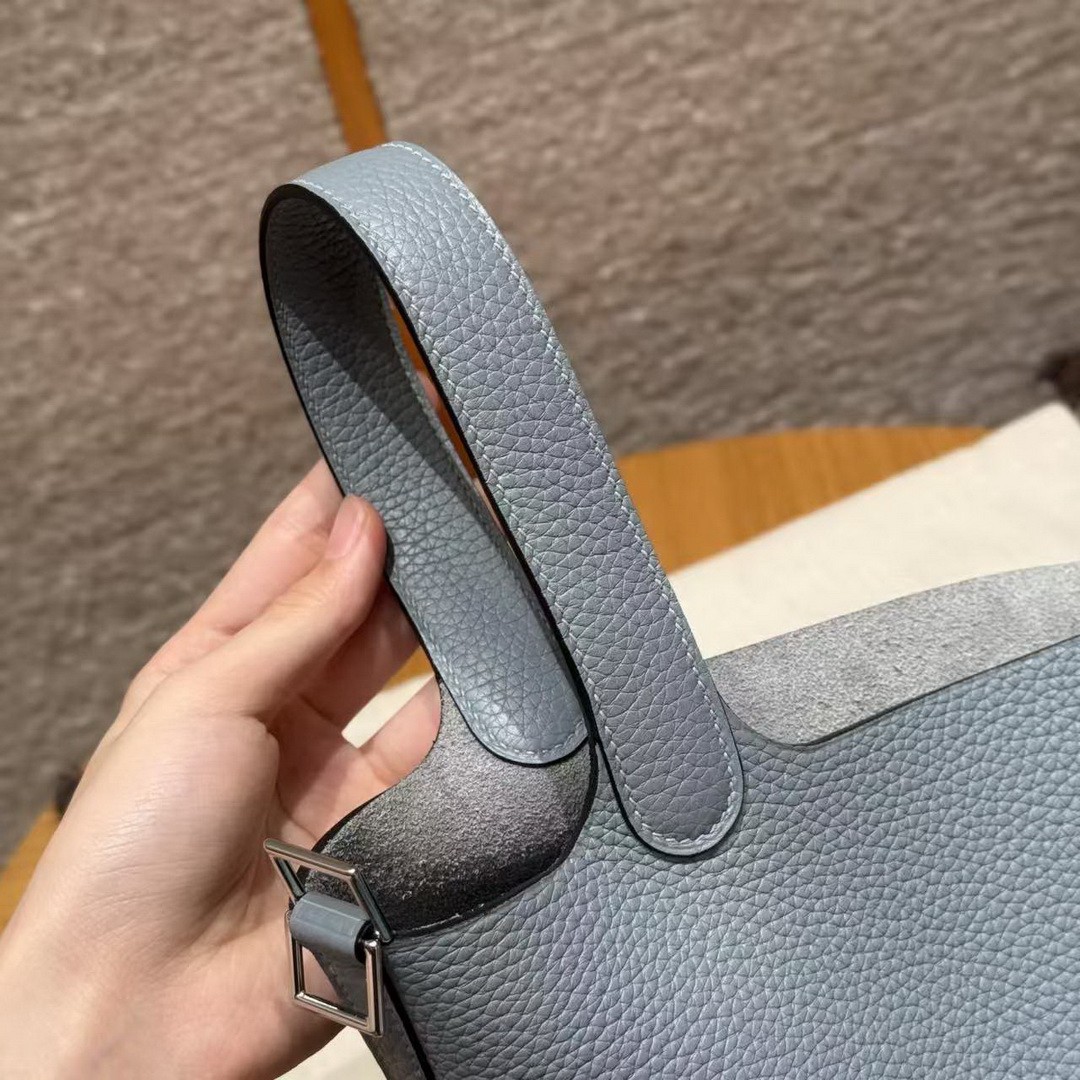 Hermes Picotin Lock 18 CM Bag Handmade In Taurillon Clemence Leather Silver Hardware J7 Blue Lin - Image 5