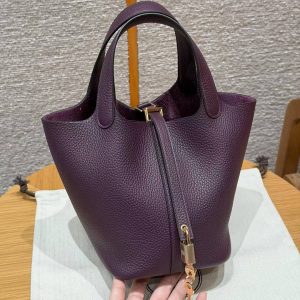 Hermes Picotin Lock 18 CM Bag Handmade In Taurillon Clemence Leather Gold Hardware N5 Cassis