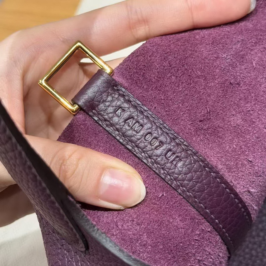 Hermes Picotin Lock 18 CM Bag Handmade In Taurillon Clemence Leather Gold Hardware N5 Cassis - Image 9