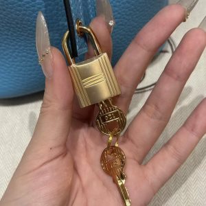 Hermes Picotin Lock 18 CM Bag Handmade In Taurillon Clemence Leather Gold Hardware P3 Bleu De Nord - Image 8