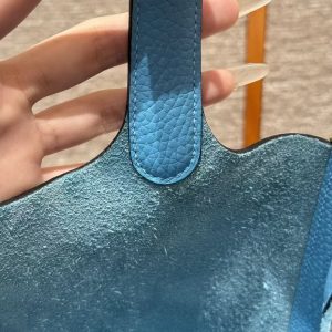 Hermes Picotin Lock 18 CM Bag Handmade In Taurillon Clemence Leather Gold Hardware P3 Bleu De Nord - Image 3