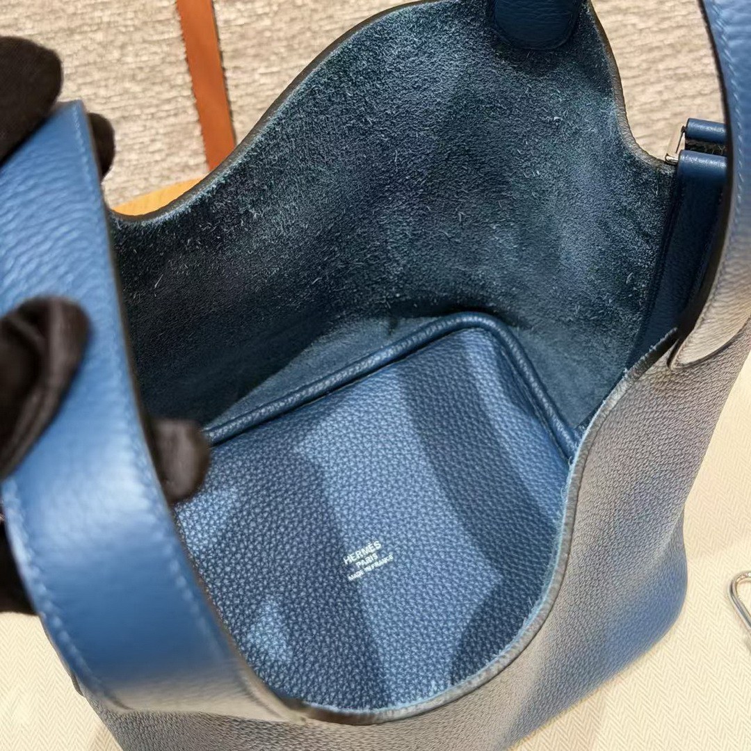Hermes Picotin Lock 18 CM Bag Handmade In Taurillon Clemence Leather Silver Hardware P5 Blue Tie - Image 10