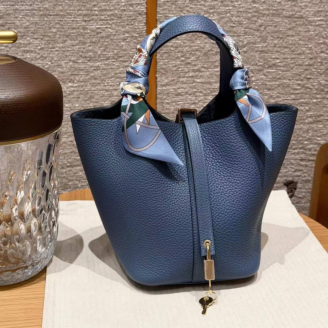 Hermes Picotin Lock 18 CM Bag Handmade In Taurillon Clemence Leather Gold Hardware R2 Blue Agate - Image 8