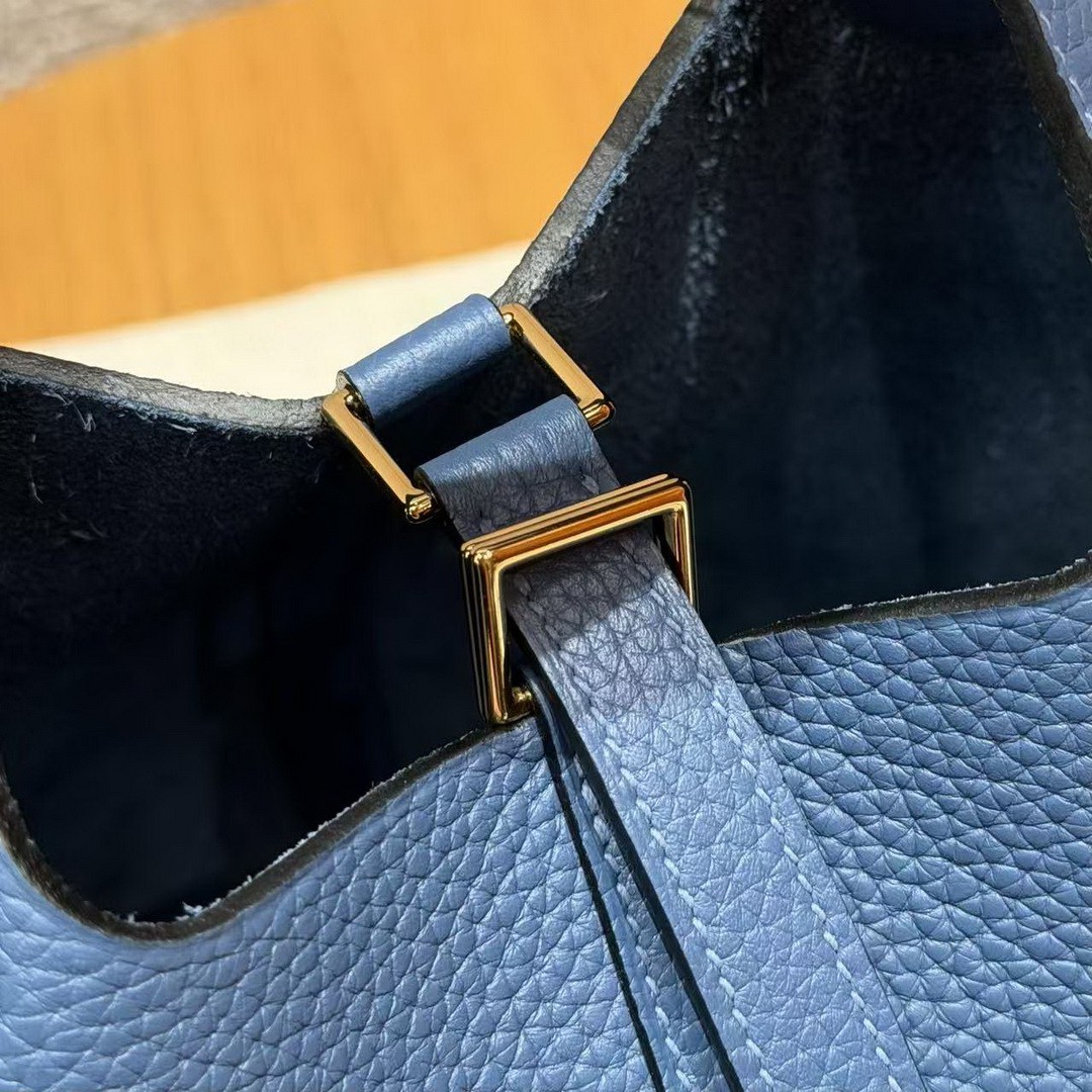 Hermes Picotin Lock 18 CM Bag Handmade In Taurillon Clemence Leather Gold Hardware R2 Blue Agate - Image 5