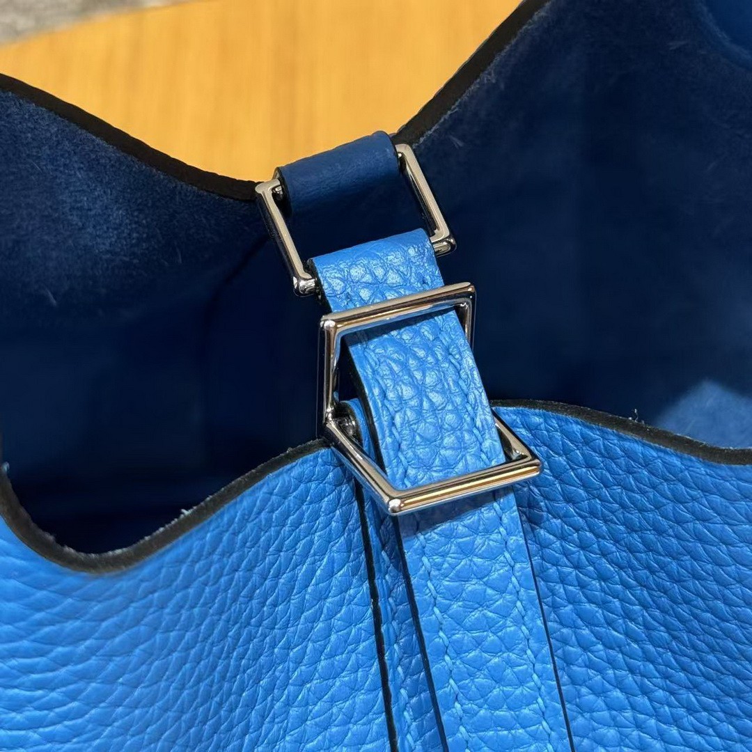 Hermes Picotin Lock 18 CM Bag T7 Blue Hydra Handmade In Taurillon Clemence Leather Silver Hardware - Image 14